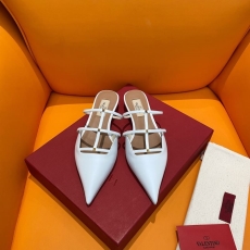 Valentino flat shoes